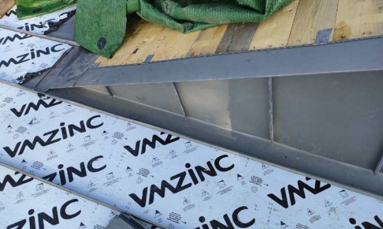 Pose de couverture en zinc joint debout à Pornichet